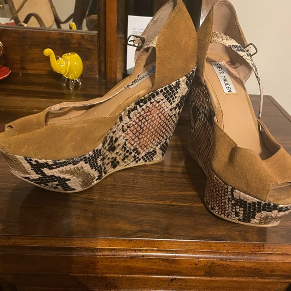 Steve Madden Wedge - Picture 4 of 4